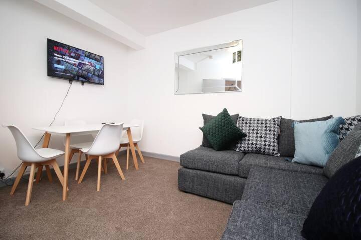 City Centre, Parking, Smart Tv'S In All Rooms Swansea Exteriér fotografie