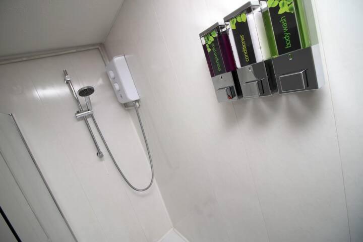 City Centre, Parking, Smart Tv'S In All Rooms Swansea Exteriér fotografie